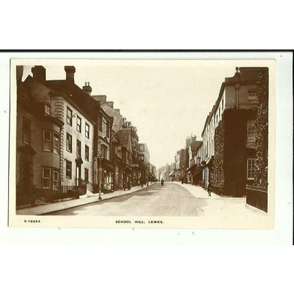 Sussex LEWES School Hill Postcard by Kingsway (S.12354)