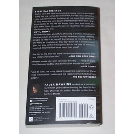 Paula Hawkins - - The Girl On The Train - - Tall Book