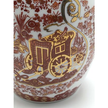 Porcelain Floral Carriage Vase 5 1/2" H Red Gold Trim Decorative Vase Home Decor
