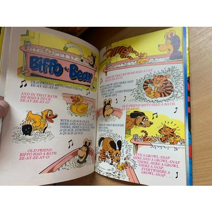 1988 THE BEANO BOOK 1989 ILLUSTRATED ANNUAL CARTOON HUMOUR HARDBACK BOOK (P4)