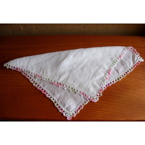 Vintage Hand Crochet Edged White Linen Handkerchief