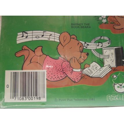 A Christmas Carol Book & 45 RPM Record Peter Pan Ind. 1981 Barney the Book Bear