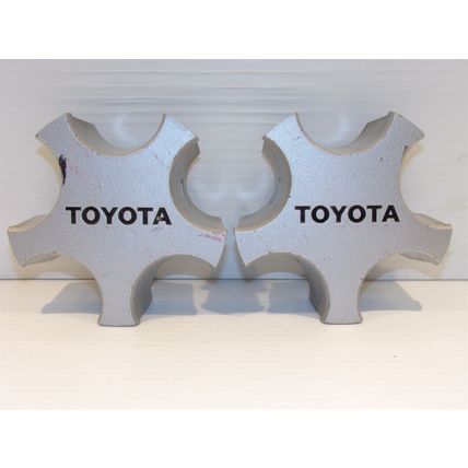 1986 - 1992 Toyota Supra Mk3 Wheel Center Cap Pair OEM 716958 87 88 89 90 91