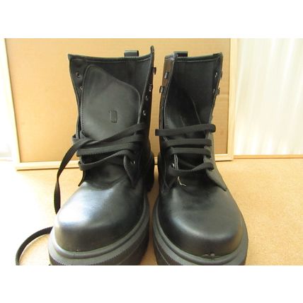 V for Very black 'biker' type laced boots Size 5 (slight fault see description