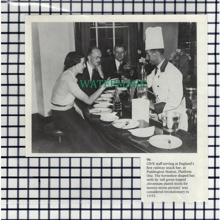 (7591) GWR Great Western Railway Paddington Station Snack Bar - Cutting
