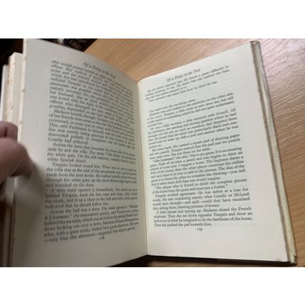 1950 PETER CHEYNEY "KNAVE TAKES QUEEN" FICTION HARDBACK BOOK (P3)