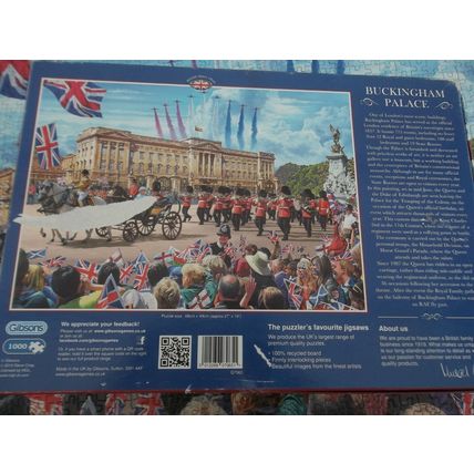GIBSONS JIGSAW PUZZLE 1000 PIECES BUCKINGHAM PALACE GUARDS FLY PAST