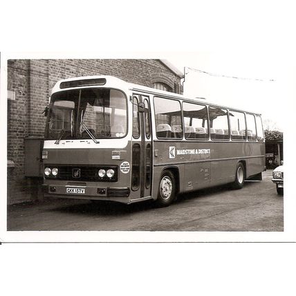Black & White Photograph of Maidstone & District Motor Services Ltd. - GKK 157V