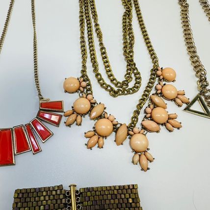 Assorted Statement Necklaces & Bracelet Set Geometric Floral Fashion Jewelry