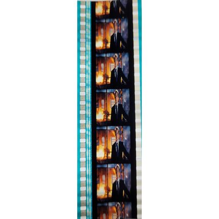Pk GEB - M - MIX - d 0103Y . 1 STRIP OF 5 - 35MM FILM CELLS. ( )