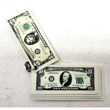 1977 Money Keychain USA Dollar Bills Plastic Novelty Currency Vintage Fob Purse