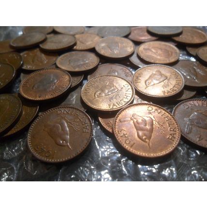 Bulk lot of George VI farthings - over 50 coins.