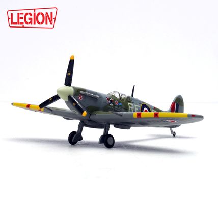 SPITFIRE MK.VB EN951 RF.D NO.303 SQN RAF - PANZERKAMPF 14618LC 1/72 - PRE ORDER