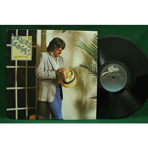 Ricky Skaggs - Waitin’ For The Sun To Shine - FE 37193 - NM