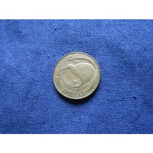 2002 NEW ZEALAND ONE DOLLAR COIN. ( Kiwi )