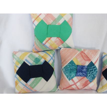 5 Mini Bow Tie Pillow Ornies Bowl Fillers Tucks Quilt Piece work