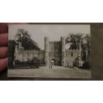 1909 fr Peacock Postcard - The Gateway, Battle Abbey - Nr Hastings, Sussex