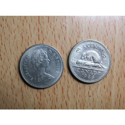 1986 Queen Elizabeth ll 5 Cents Canada Coin