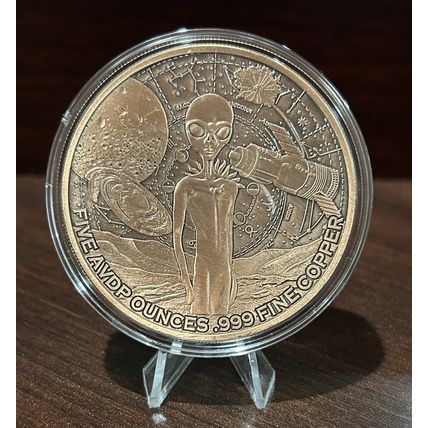 5 Oz Copper Cllectible Alien With Glow In The Dark Eyes (In Capsule)