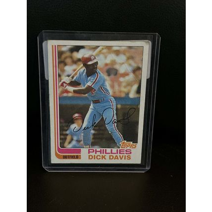 Dick Davis #352 | 1982 Topps Baseball Trading Card