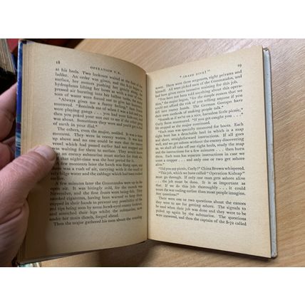 VINTAGE "OPERATION V.2." A R CHANNEL WW2 FICTION HARDBACK BOOK (P3)