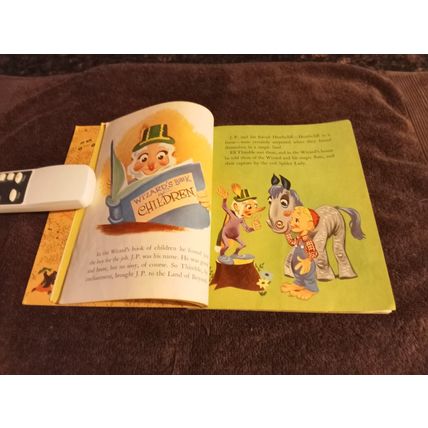 Little Golden Book Bil Baird's Whistling Wizard By Alan Stern (A) Edition 1952
