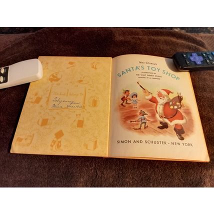Little Golden Book Walt Disney Santas Toy Shop By Mary Reed PhD (A) Edition 1950