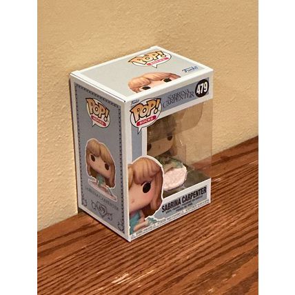 Funko Pop! Rocks - Sabrina Carpenter #479 Vinyl Figure (Box & Protector)