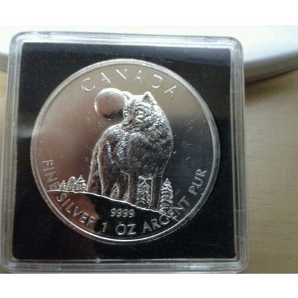 2011 Canada Silver Wolf 1 Ounce coin