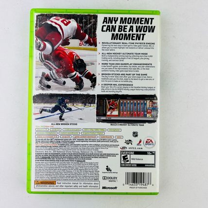 NHL 11 EA Sports Electronic Arts Xbox 360 Chicago Blackhawk Jonathon Toews Cover