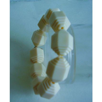 Vintage Bracelet Art Deco Shaped Beads Ivorine Cream Retro Bangle