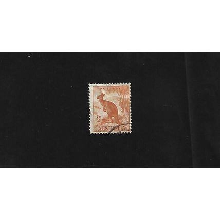 AUSTRALIA STAMP - BROWN - 1/2d - KANGAROO. #AUS/42.