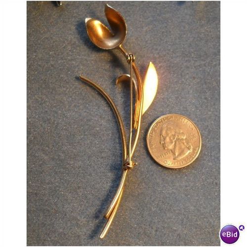 Gold Tone Long Stem Rose Costume Jewelry Pin Brooch