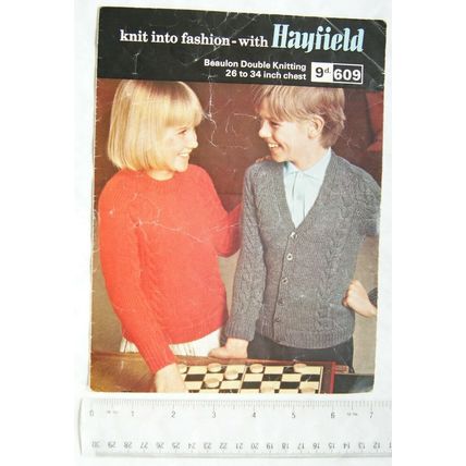 Vintage: Hayfield 609 children's sweater and cardigan, DK