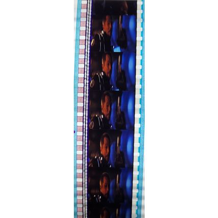 Pk DAU - A - MIX - B 051y. 1 STRIP OF 5 - 35MM FILM CELLS. ( LIS )