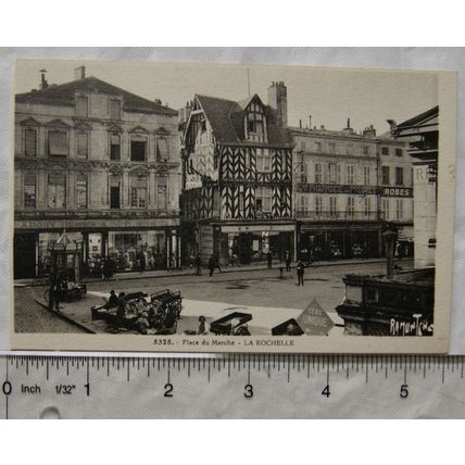 vintage postcard La Rochelle, Place du Marché