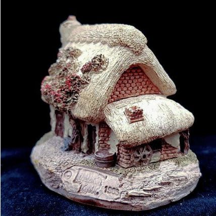 Lilliput Lane Farriers Cottage Thatched Collectable Vintage Ornament