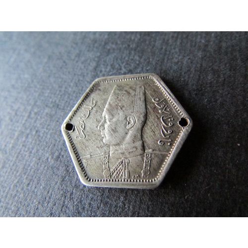 1944 EGYPT SILVER 2 PIASTRES HOLED FREE POST. AF