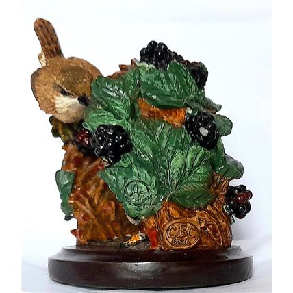 CERAMIC FIGURINE - THE WREN, NEST & CHICK by COUNTRY BIRD COLLECTIONS 9 x 9 cm