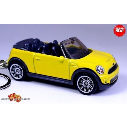 RARE KEYCHAIN YELLOW BMW MINI COOPER S CONVERTIBLE NEW CUSTOM Ltd GREAT GIFT