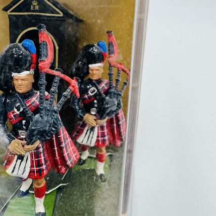 Harrods Britains Metal Model Guards Toys Soldiers Painted Vintage