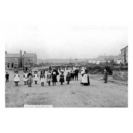 pt1656 - Children at Hemingfield Green , Yorkshire - Print 6x4