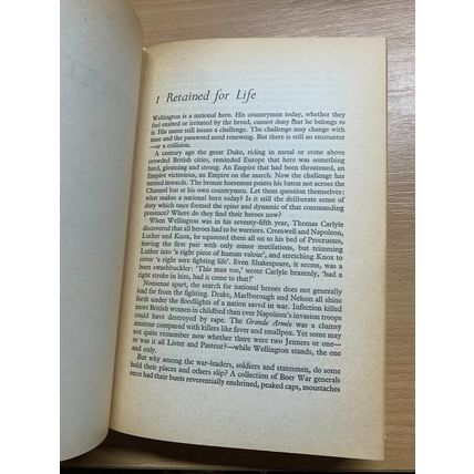 1972 "WELLINGTON - THE YEARS OF THE SWORD" ELIZABETH LONGFORD HARDBACK BOOK (P4)