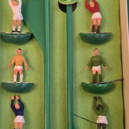 Subbuteo C133 Interchangeable Goalkeepers -Boxed - Complete NEAR MINT