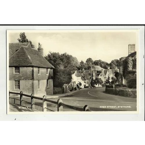 Sussex STEYNING High Street Postcard by Mourilyan (D.1077)