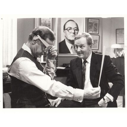 Geoffrey Palmer Robert Hardy Hot Metal Fleet Street Drama ITV Press Photo Letter