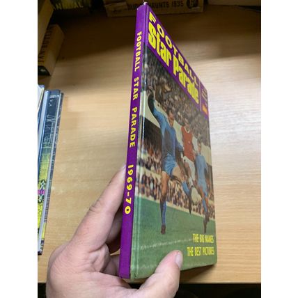 1969 "FOOTBALL STAR PARADE 1969-1970" RON YEATS UK FOOTBALL HARDBACK BOOK (P4)