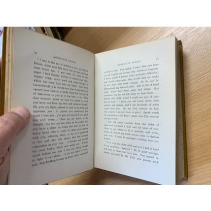1908 "FAMOUS SISTERS OF GREAT MEN" BIOGRAPHIES ILLUSTRATED HARDBACK BOOK (P5)