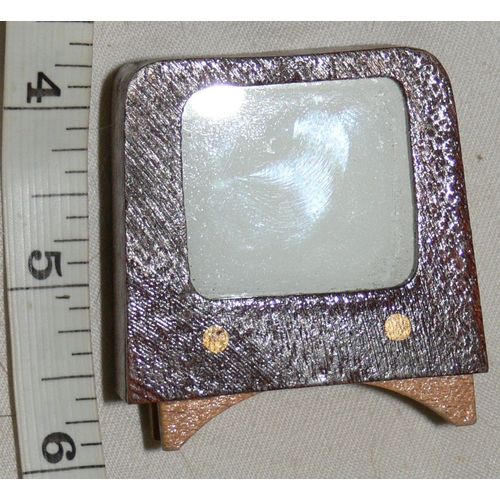 Great 1:16th Doll Dollshouse Dol Toi Wooden TV with Glass Screen