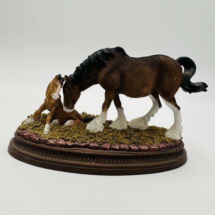 Anheuser Busch Figurine Mare & Foal F15 Numbered 1747 Vintage Rare 2004